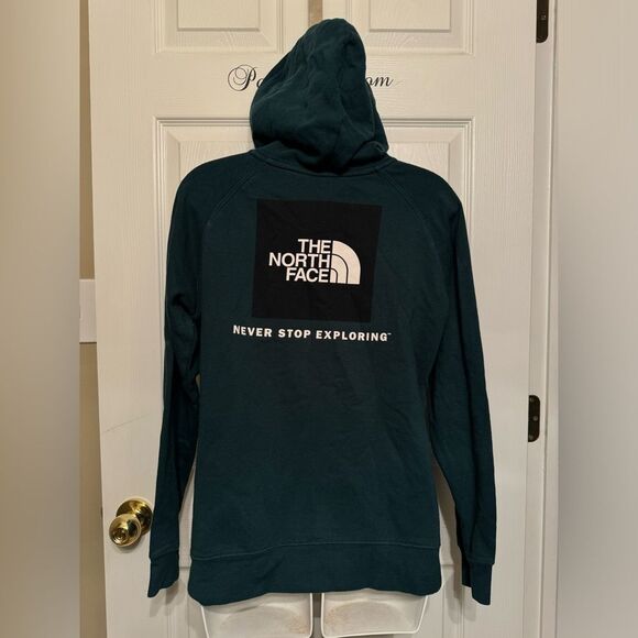 The North Face Sz M Womens Red Box Pine Never Stop Exploring Green Fleece Hoodie - Picture 2 of 9